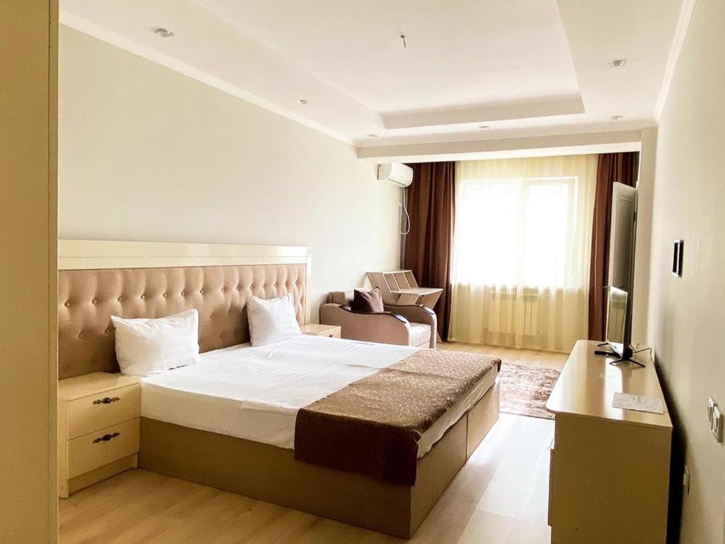 Gold Boutique Hotel Almaty Extérieur photo