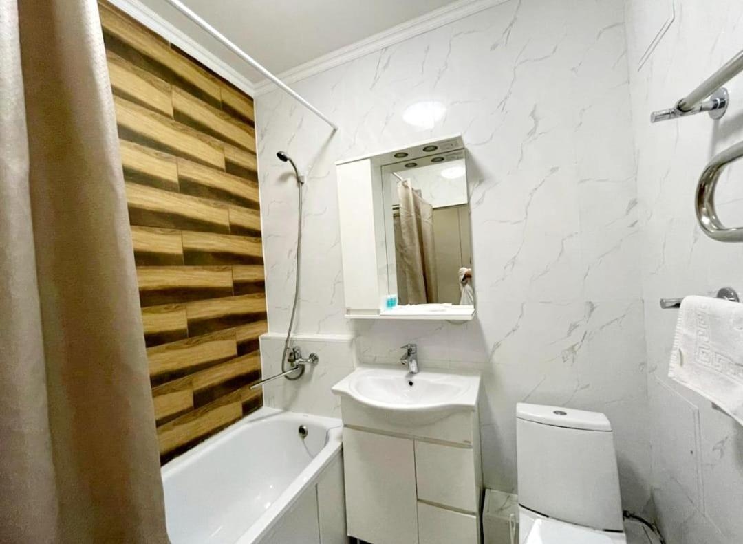 Gold Boutique Hotel Almaty Extérieur photo