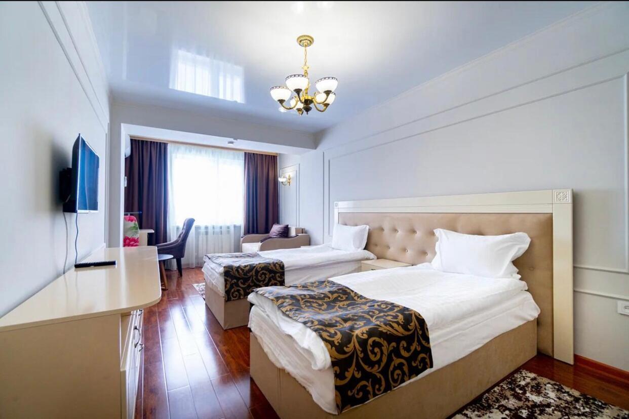 Gold Boutique Hotel Almaty Extérieur photo